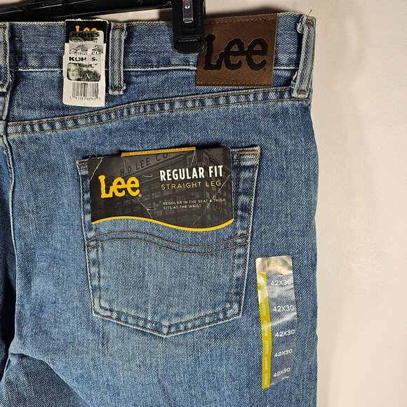 Lee NWT Regular Fit Straight Leg Jeans Men's Size 42x30 Medium Blue Denim - Picture 5 of 9